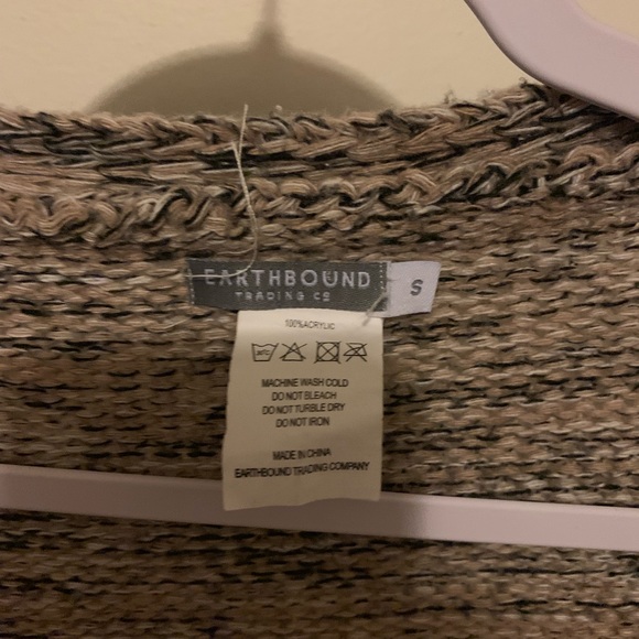 Sweater - Picture 4 of 4